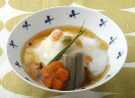 鶏ひき肉とチーズの薯蕷蒸し